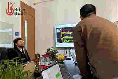 Pelanggan Rusia Melawat Shanghai Boben Untuk Membincangkan Gin Dan-Penyelesai...